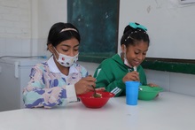 La ruralidad cale&ntilde;a disfruta del restablecimiento del servicio PAE