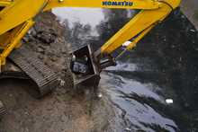 Emcali mete mano dura a basuras en canales de aguas lluvias 