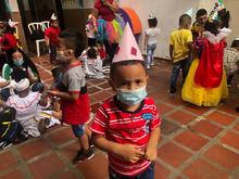 Cali Juega y la gran alegr&iacute;a de compartir con los ni&ntilde;os en el barrio Ulpiano Lloreda
