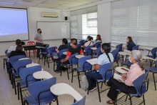 Capacitaci&oacute;n para acompa&ntilde;amiento reciben familiares de estudiantes con discapacidad visual 