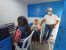 Unidad M&oacute;vil Hacienda m&aacute;s cerca de ti favorece a los cale&ntilde;os en las calles de la ciudad