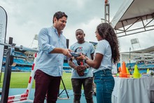 Ministro del Deporte elogi&oacute; el compromiso deportivo de Cali