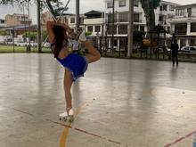 Monitoras deportivas que alternan su oficio con el rol de mam&aacute;s