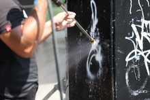 Avenida sexta con calles 13- 15