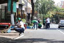 Avenida sexta con calles 13- 15