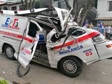 Llamado a respetar las normas de tr&aacute;nsito hace Movilidad al gremio de ambulancias