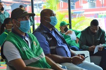 Funcionarios de la Alcald&iacute;a tambi&eacute;n recorren Ciudad Para&iacute;so 