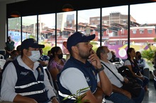 Funcionarios de la Alcald&iacute;a tambi&eacute;n recorren Ciudad Para&iacute;so 