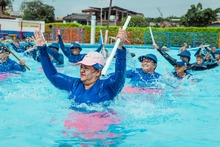 Con clases de Acuafit, los cale&ntilde;os est&aacute;n mejorando su estado f&iacute;sico y mental 