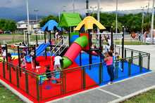 Alcaldía de Cali y Ministerio de Vivienda entregaron nuevo  Parque  "Lago Azul" que beneficiará a la comunidad del oriente de la ciudad. 