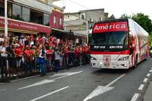 Adri&aacute;n Ramos, un &iacute;dolo plasmado en el coraz&oacute;n y en la pared