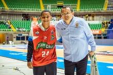 Periodistas, invitados especiales para cuartos de final de baloncesto en el Coliseo El Pueblo 