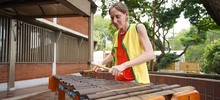 Los sonidos de la marimba enamoraron a la argentina Eliana Cogliati