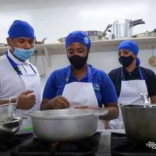 En Todas y Todos a Estudiar dicen &lsquo;sin educaci&oacute;n ni PIO&rsquo;