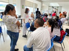 Con oferta de programas para vivienda lleg&oacute; la Alcald&iacute;a al sector Alto N&aacute;poles