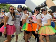 Una ola de colores se tom&oacute; la Calle 9