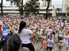 Una ola de colores se tom&oacute; la Calle 9