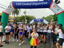 Una ola de colores se tom&oacute; la Calle 9