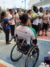 Los cale&ntilde;os no se cansan de la calle y la diversi&oacute;n