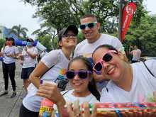 Los cale&ntilde;os no se cansan de la calle y la diversi&oacute;n