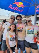 Los cale&ntilde;os no se cansan de la calle y la diversi&oacute;n