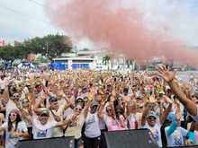 Los cale&ntilde;os no se cansan de la calle y la diversi&oacute;n