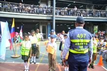 Secretar&iacute;a de Movilidad grad&uacute;a a 16 ni&ntilde;os como miembros de la Patrulla Escolar