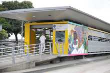 El MIO se llena de color