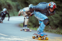 Dos kil&oacute;metros de descenso en patines en solo 127 segundos