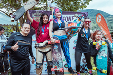 Dos kil&oacute;metros de descenso en patines en solo 127 segundos