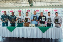 Secretar&iacute;a del Deporte, de taquito con el &aacute;lbum del Deportivo Cali