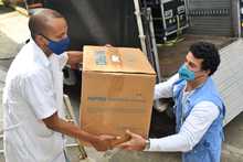 ONU-Acnur dona insumos m&eacute;dicos para fortalecer vacunaci&oacute;n en Cali