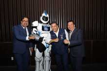 Alcalde Ospina recibi&oacute; reconocimiento por su trabajo en el desarrollo de Cali como ciudad inteligente