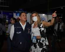 Alcalde Ospina recibi&oacute; reconocimiento por su trabajo en el desarrollo de Cali como ciudad inteligente