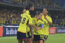 Cali acompa&ntilde;&oacute; a la Selecci&oacute;n y Colombia venci&oacute; a Paraguay en el inicio de Copa Am&eacute;rica