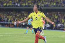 Cali acompa&ntilde;&oacute; a la Selecci&oacute;n y Colombia venci&oacute; a Paraguay en el inicio de Copa Am&eacute;rica