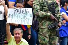 Las familias volvieron a vivir presencialmente el desfile del 20 de julio