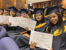 125 j&oacute;venes cale&ntilde;os se certificaron en habilidades TIC