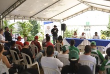 Que retumbe el sonido de la vida y paz, en las orquestas de las barras populares