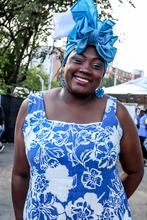 De pescado seco, viche y marimba disfrutan los turistas en el Petronio