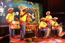 Un s&aacute;bado tremendo en el Petronio