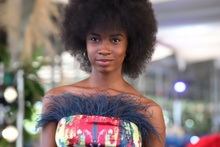 Pasarela Quilombo abri&oacute; desfile de moda en el Petronio &Aacute;lvarez