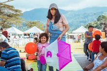 Corregimiento Pichind&eacute; disfrut&oacute; con el Festival de Cometas en el puente festivo