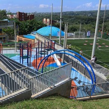 Con el Parque Los Pinos, la comuna 18 dispone de 25,000 mt2 para diversi&oacute;n