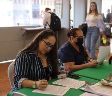 Servidores p&uacute;blicos realizaron encuestas investigativas de forma presencial en el CAM