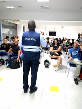 Se capacitan 50 j&oacute;venes como reguladores de tr&aacute;nsito 