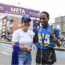 As&iacute; se vivi&oacute; la carrera que di&oacute; apertura a la Semana de la Juventud