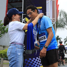 As&iacute; se vivi&oacute; la carrera que di&oacute; apertura a la Semana de la Juventud