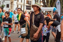 Cale&ntilde;os y comunidades ind&iacute;genas corrieron por la reconciliaci&oacute;n y la paz