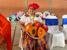Betty Carvajal de Correa, nueva reina Persona Mayor de la Comuna 5